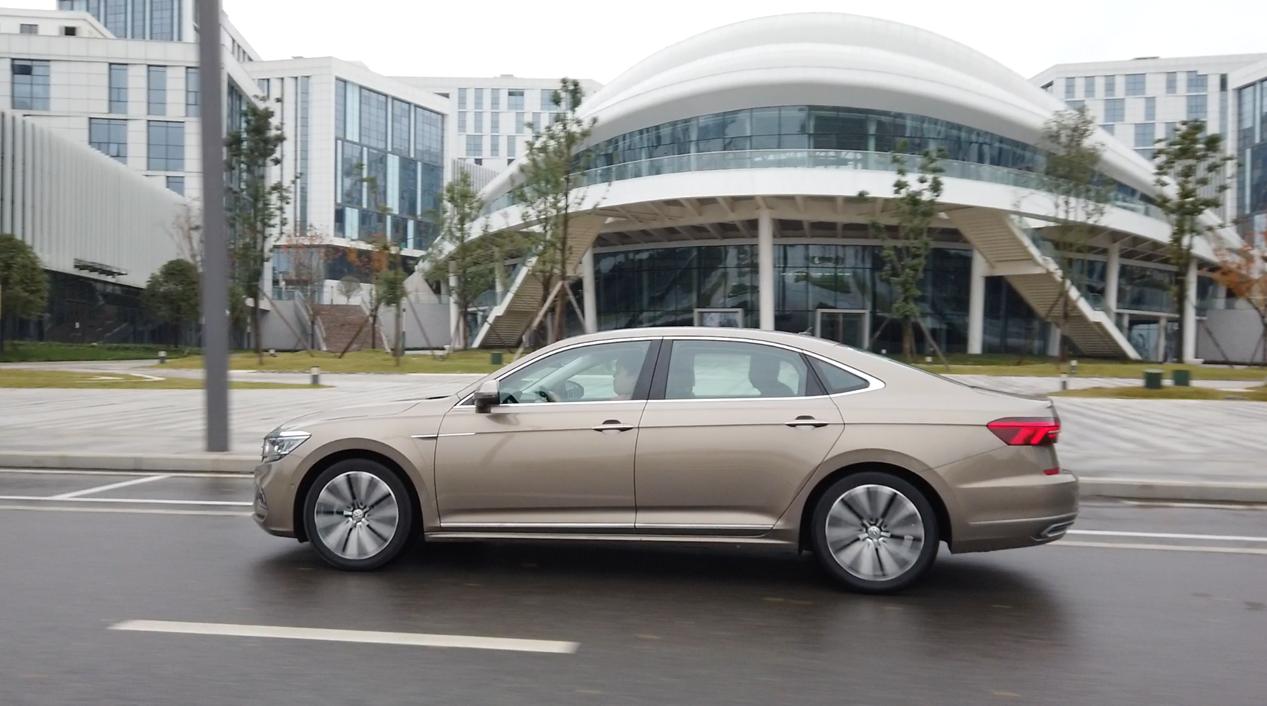 帕萨特380tsi旗舰版试驾,帕萨特380tsi试驾