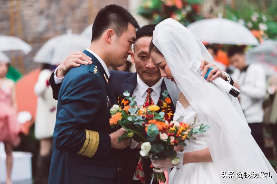 真实婚礼小酒窝,樱桃小丸子山根的初恋