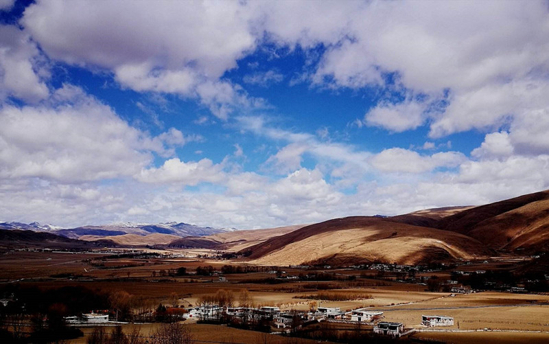 道孚县特色小吃,四川道孚有什么特产