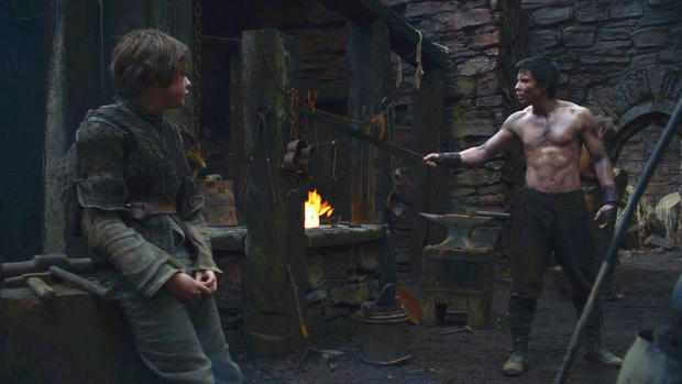 “权游”第2集:二丫滚床单时到底几岁?