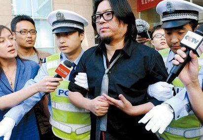 谁更能喝？对比文体明星“酒驾”足球明星酒量秒杀娱乐圈