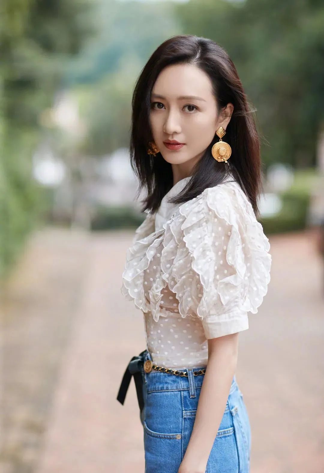 钟楚曦耳环高清图片,钟楚曦耳饰特辑