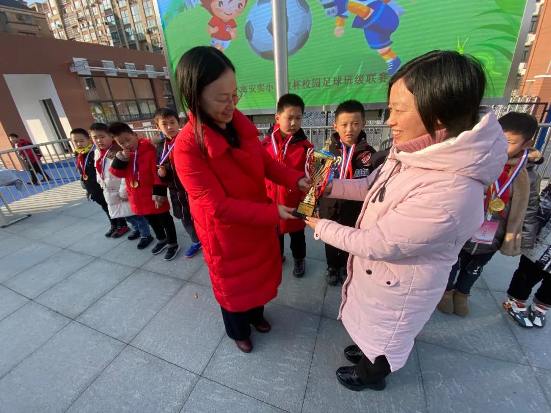 魅力足球绿荫筑梦,魅力足球描绘梦想