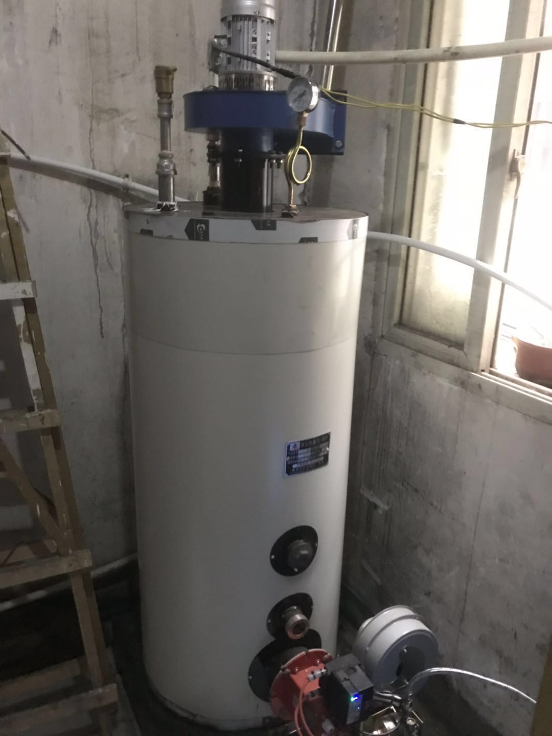 红创反烧锅炉,新型节能环保无烟烧煤锅炉