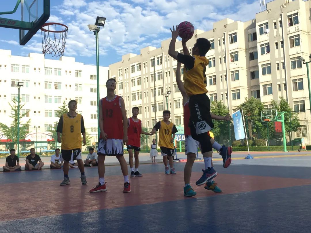 宝鸡职业技术学院中医系篮球赛,宝鸡职业技术学院运动会回放