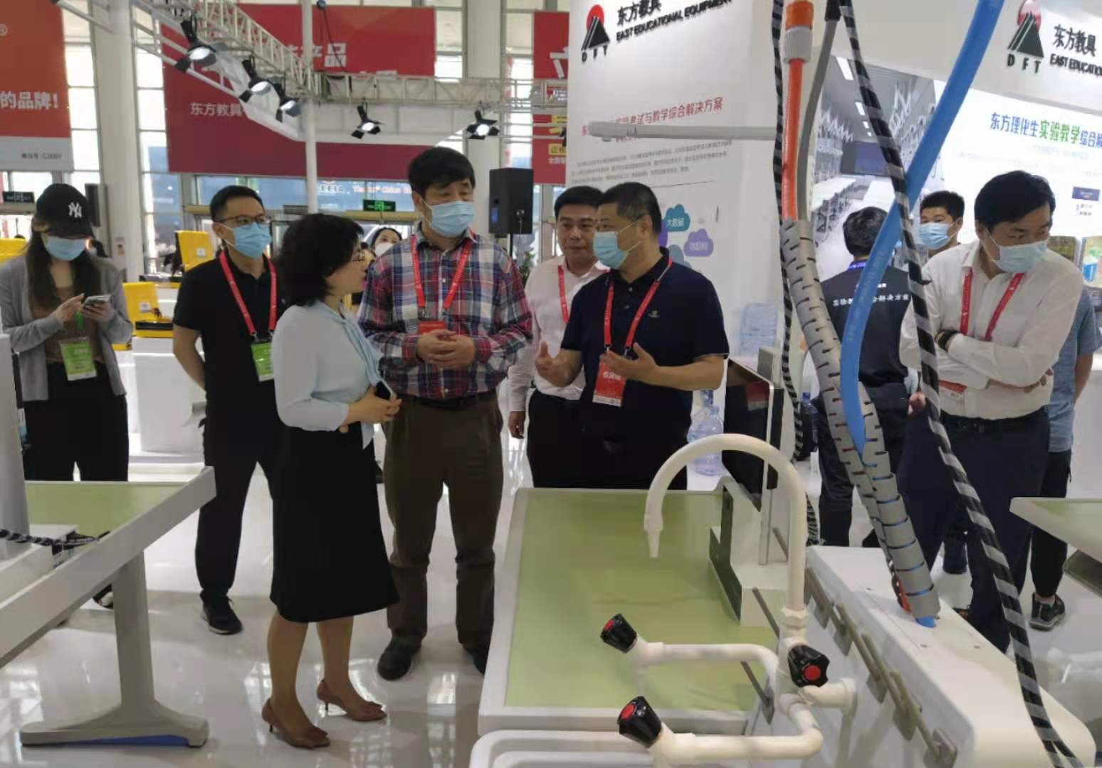 东方教具独家冠名79届中国教育装备展示会传统教装企业向阳再出发