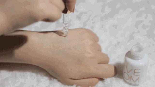 哪款精华对法令纹有效果,抗皱祛法令纹效果好的精华有哪些