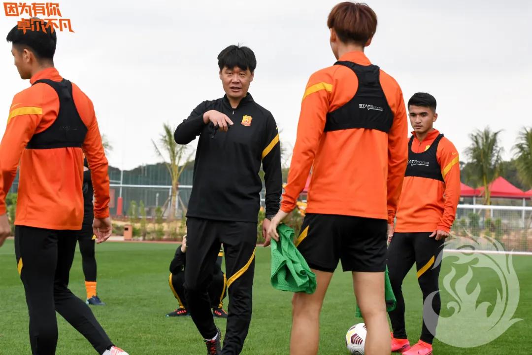 新兵训练开训动员,小队员赛前激励队友