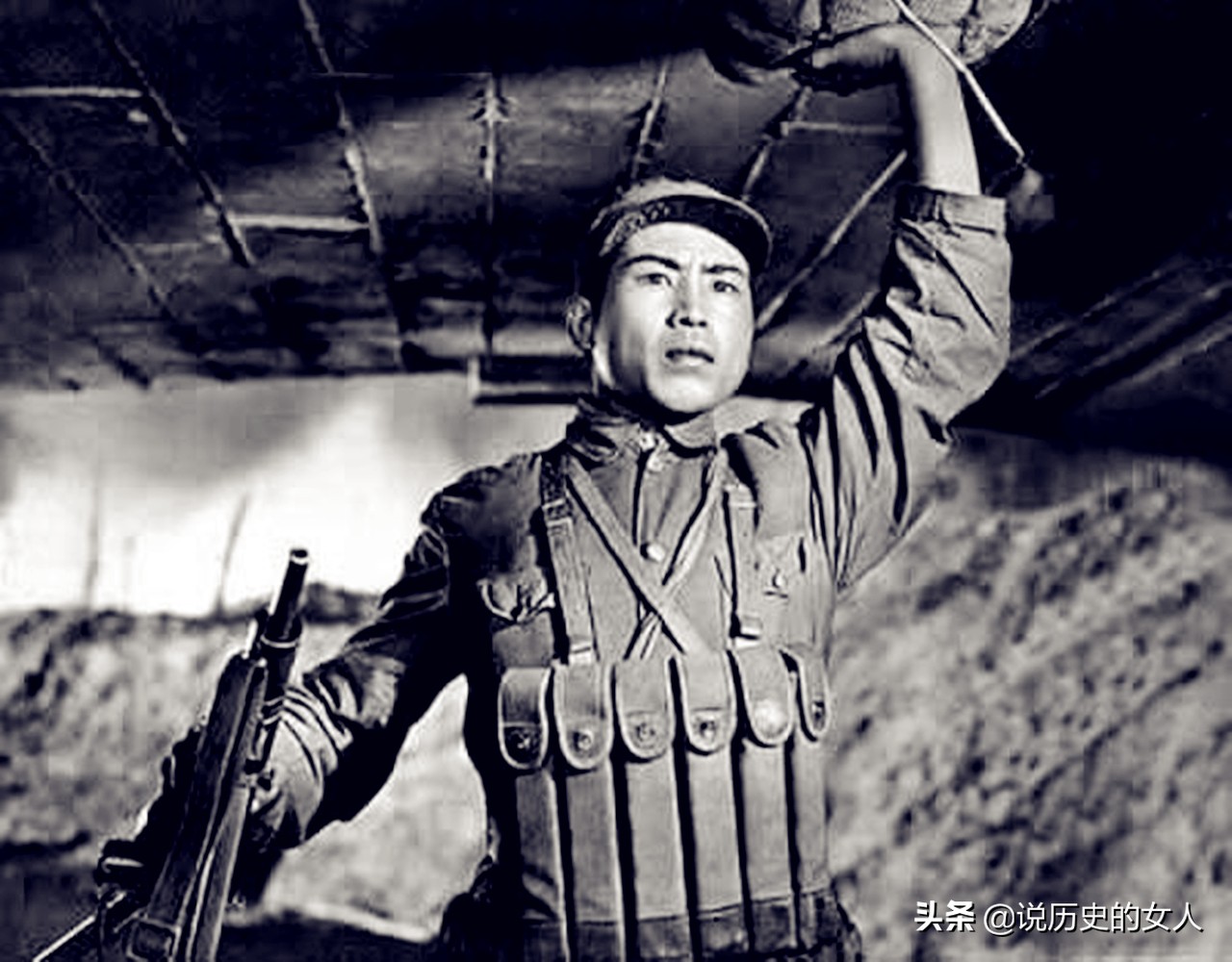 著名战斗英雄董存瑞牺牲五十周年,岳飞刘胡兰董存瑞包拯的事迹