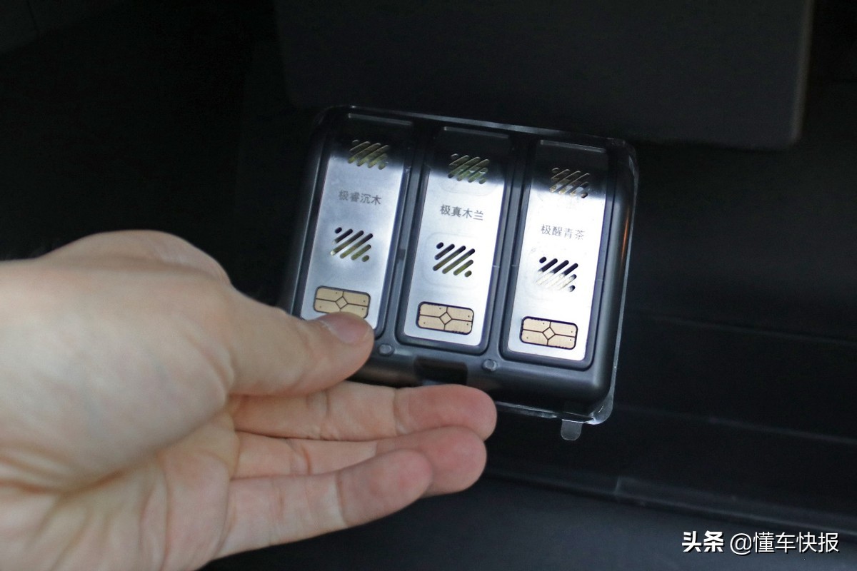 吉利星瑞豪华配置介绍,吉利星瑞丰富智能的配置