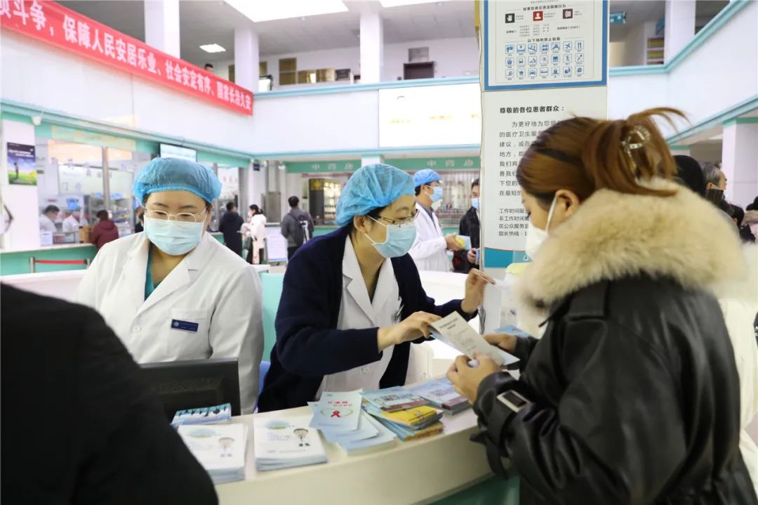 艾滋病对人体寿命的影响,健康人吃了艾滋病的药会怎么样