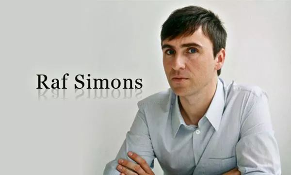 CK是个负心汉，将RafSimons逐出门户，究竟错在谁？