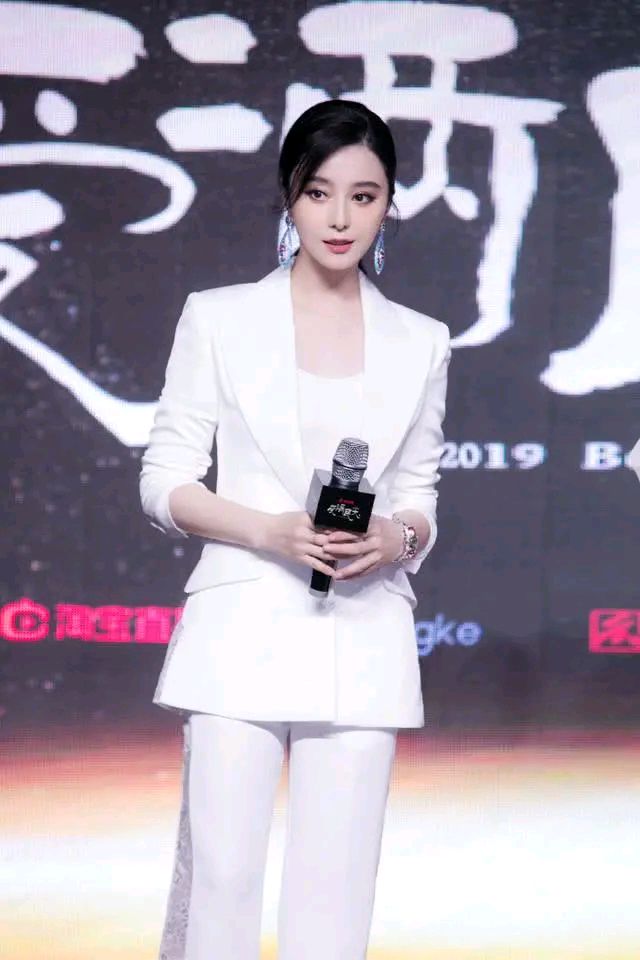 范冰冰香港同款风衣,范冰冰穿的风衣韩版