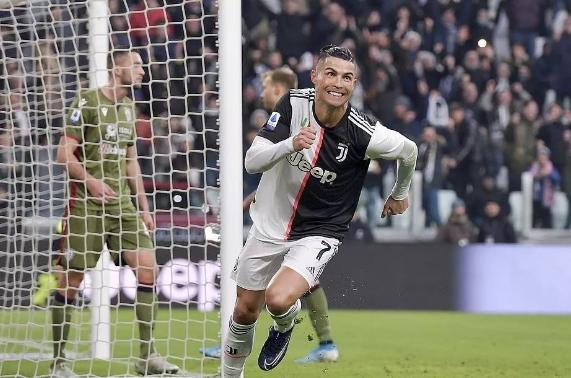 c罗的腹肌训练视频下载,足球运动员c罗体能训练