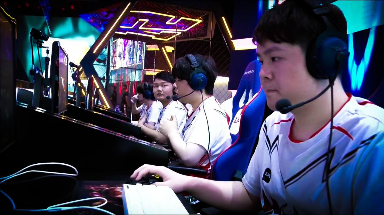 jdg涓诲満瀵规垬we,jdg璺焪e姣旇禌鐜板満