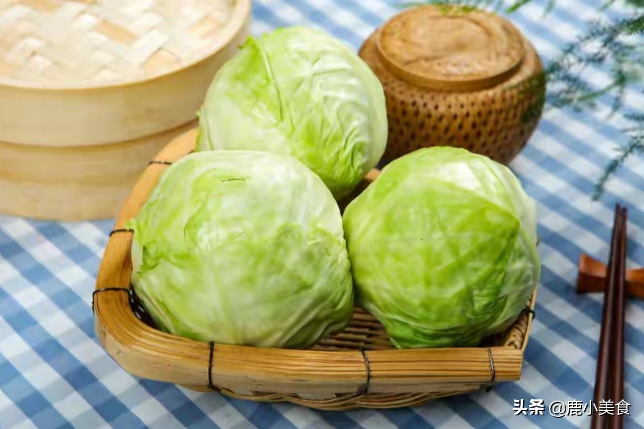 什么蔬菜含叶酸多可以治白头发,富含b12和叶酸多的食物和蔬菜