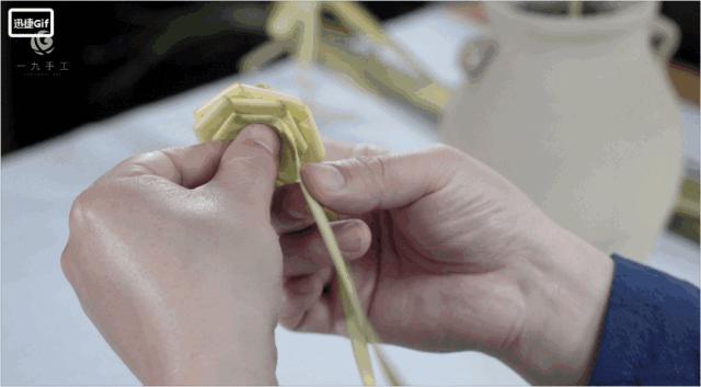 徒手编玫瑰花教程,只需要一把剪刀就能剪出刘海