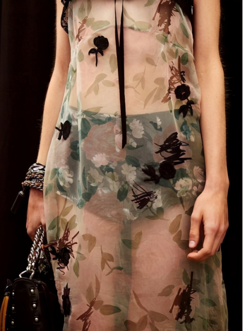 蔻驰coach经典款,蔻驰故事牌翻译