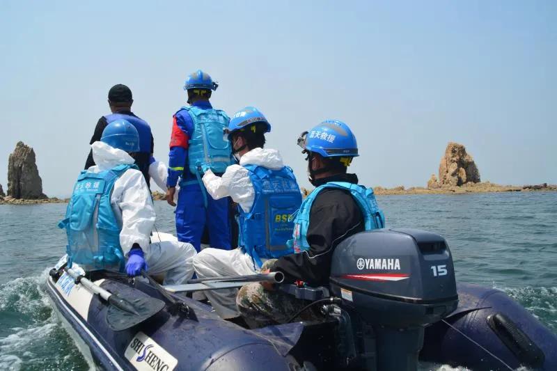 瓦房店男子坠落,一男子在海边遇难