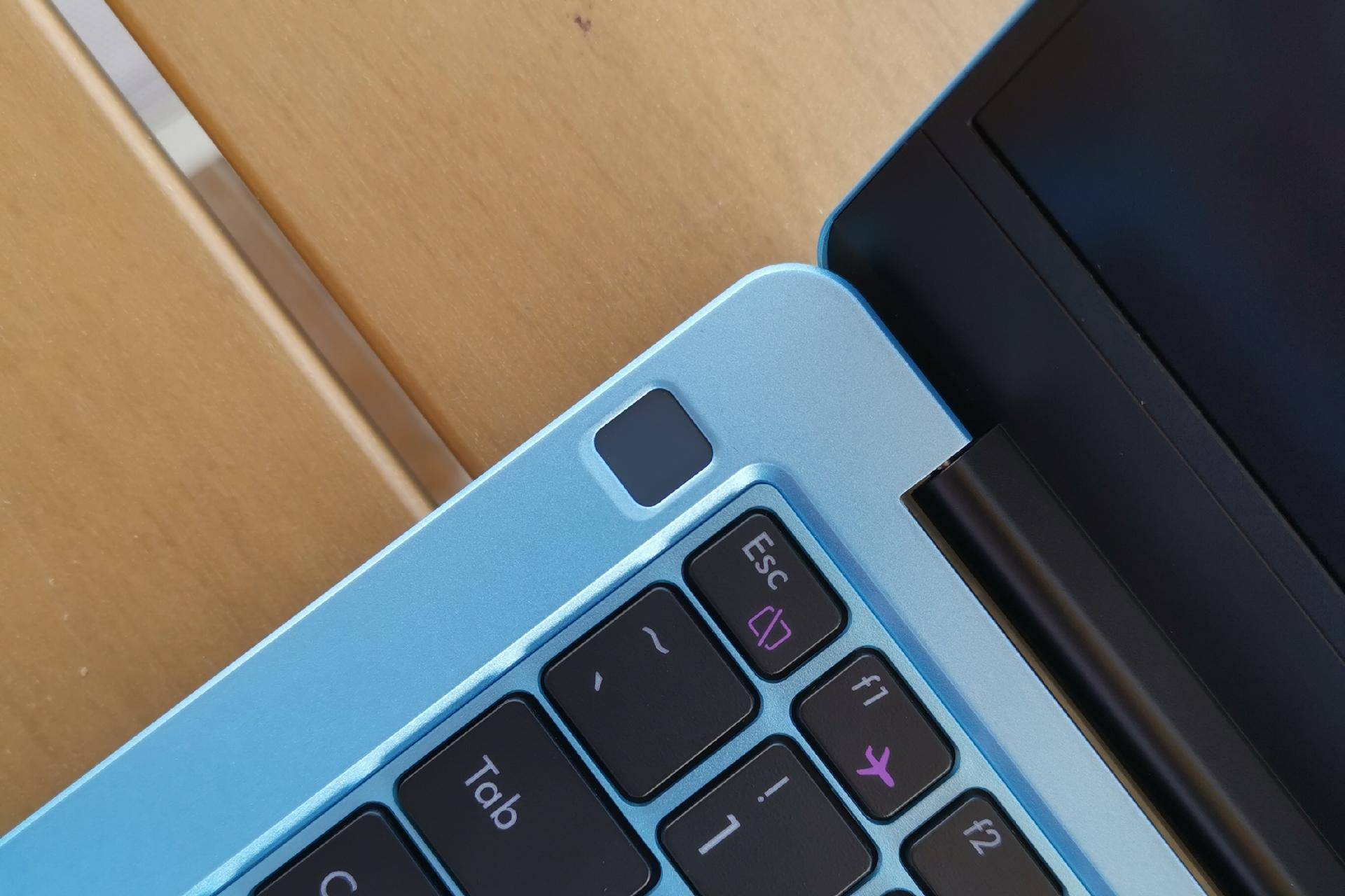 颜值即正义，性能是实力—AVITALIBERV开箱简评