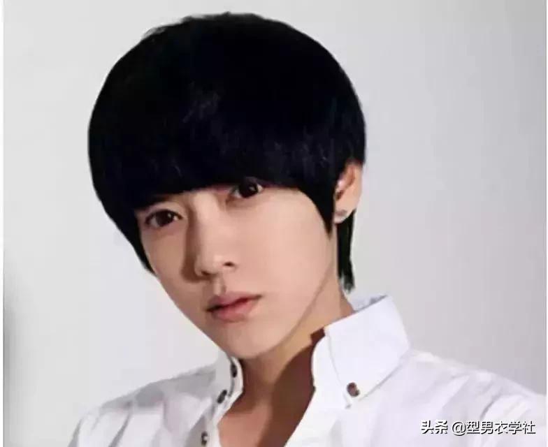 如何选择合适的发型，男生们快来学学
