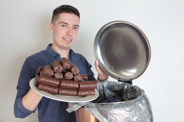 花2500块做催眠，骗自己已缩胃，200多斤英国小伙成功减掉120斤