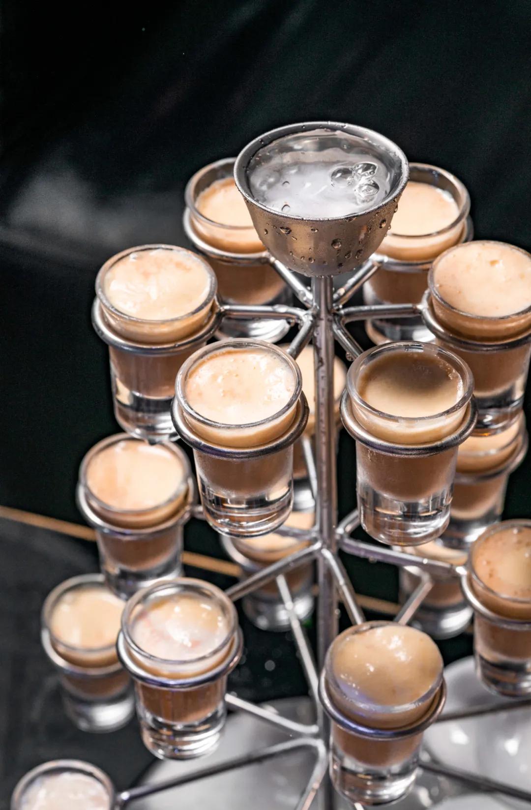 鎴愰兘灏忎紬缃戠孩閰掗,鎴愰兘缃戠孩閰掗閮戝窞