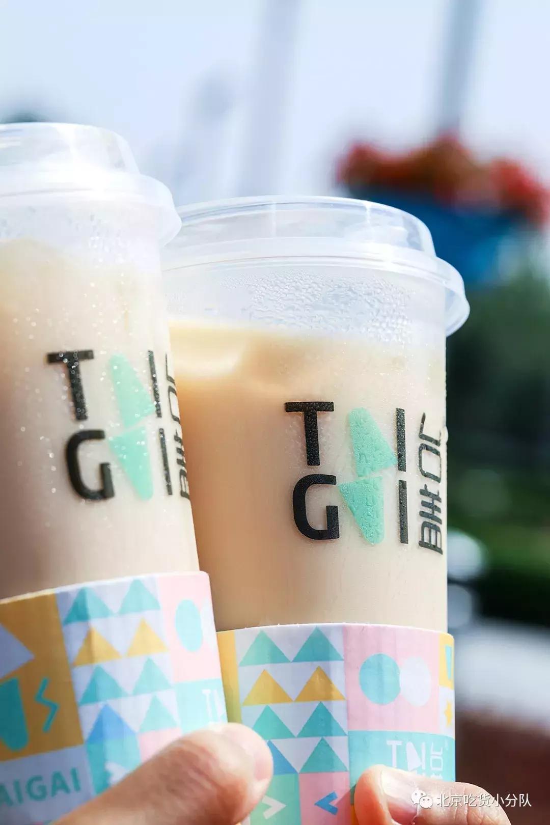 深圳四万人排队买奶茶,深圳排队2万人的奶茶叫什么