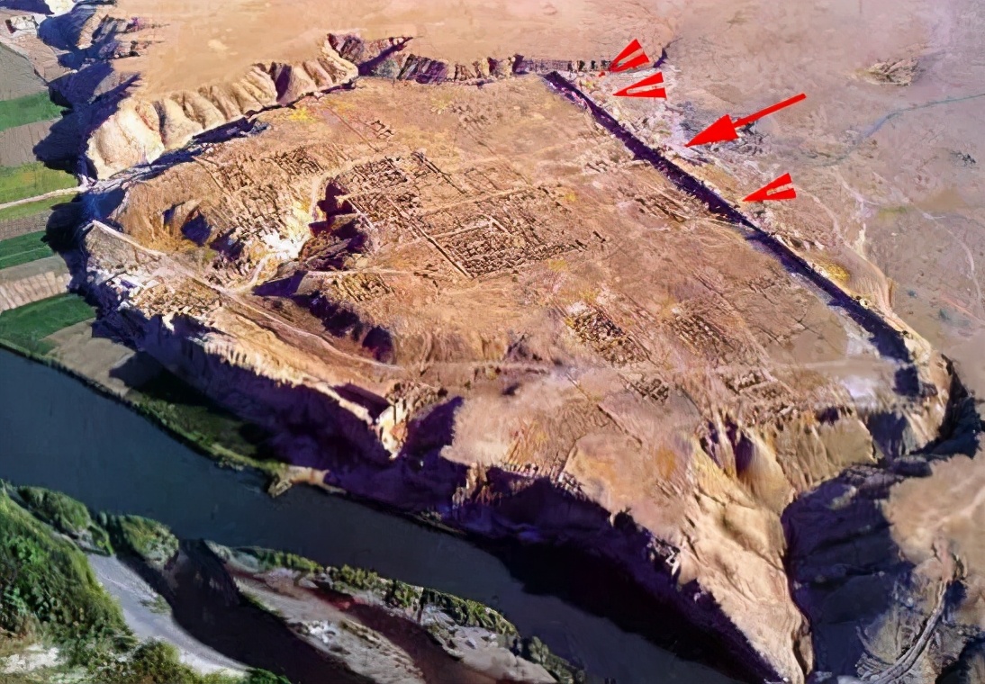 坑道与毒气：象征萨珊波斯崛起的杜拉欧罗波斯之围