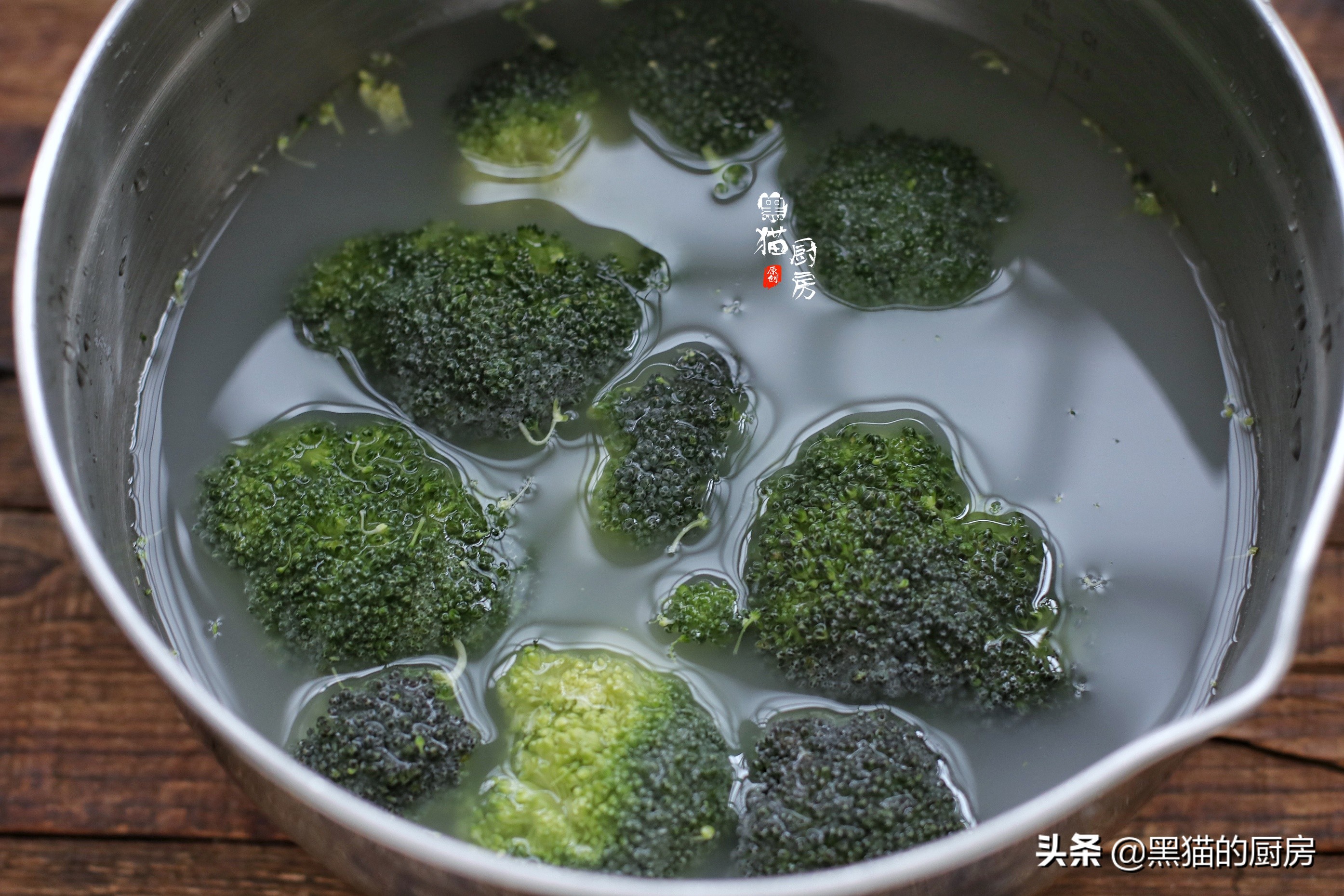 怎么能更好的清洗西兰花,西兰花怎么清洗能洗掉虫子