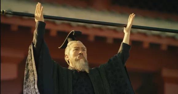 念媛:曹操以节俭著称,为什么要大费周章地修建铜雀台?