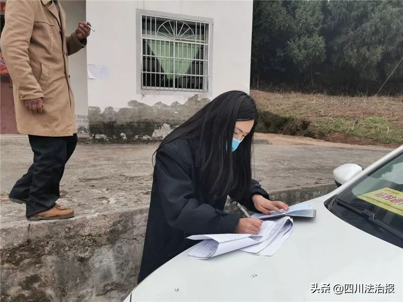 检察蓝守护候鸟,检察蓝守护革命红