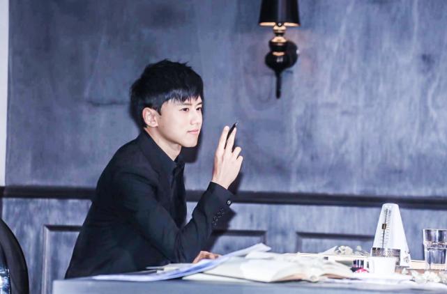 张杰吐槽跑男不务正业,张杰吐槽谢娜唱歌