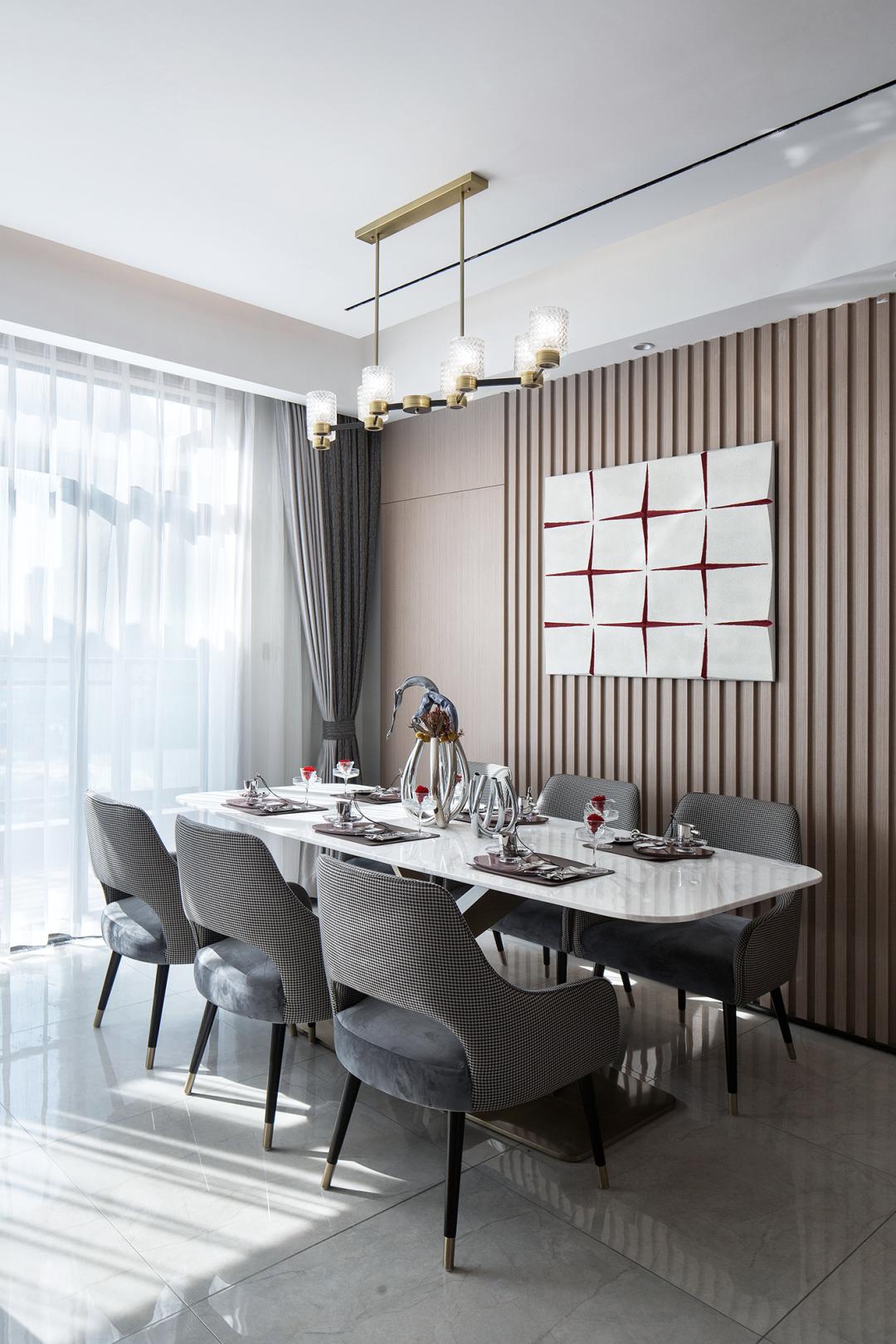 「香港方黄集团新作」静谧无忧桃花源vs烈艳蓝金Dior