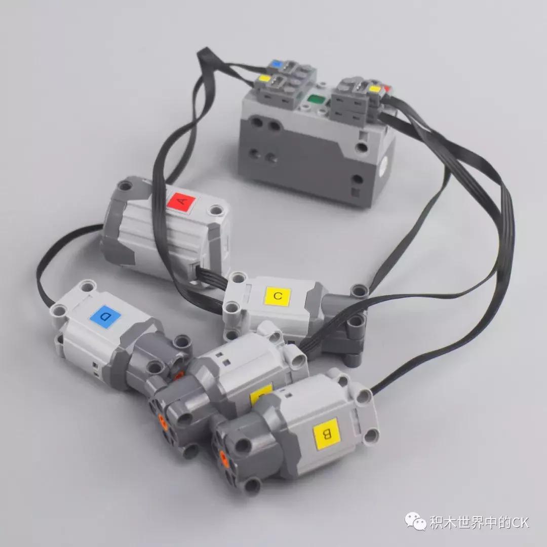 宇星模王2024新品堆高车,宇星模王积木回力车