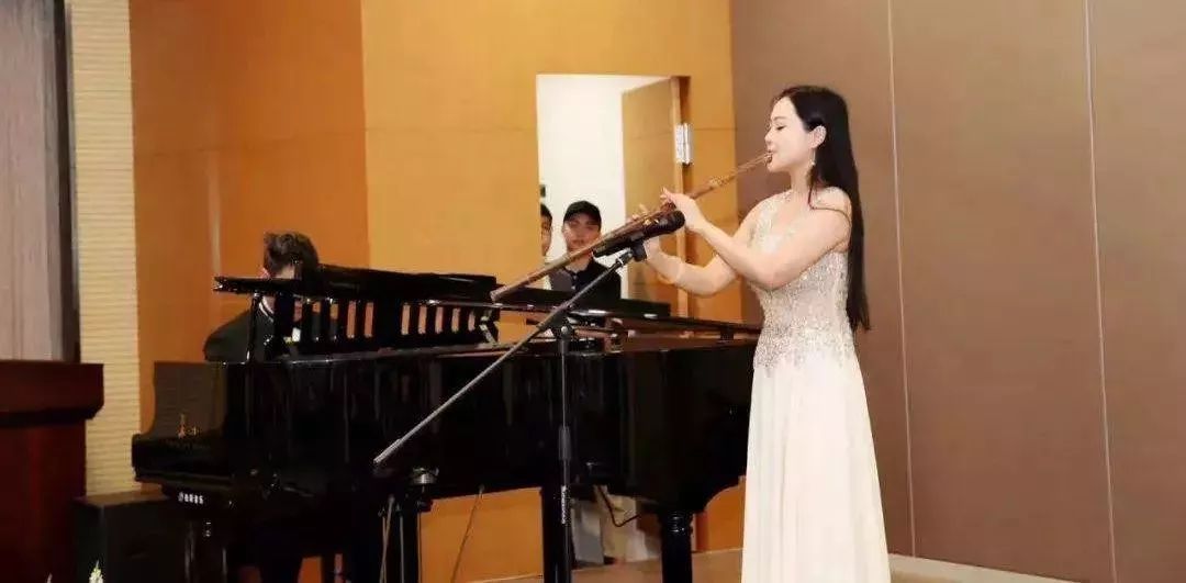 八孔洞箫怎么控制气息,洞箫吹奏气息运用