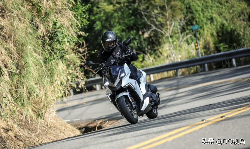 三阳drg158踏板座高,试驾三阳grg158踏板摩托车