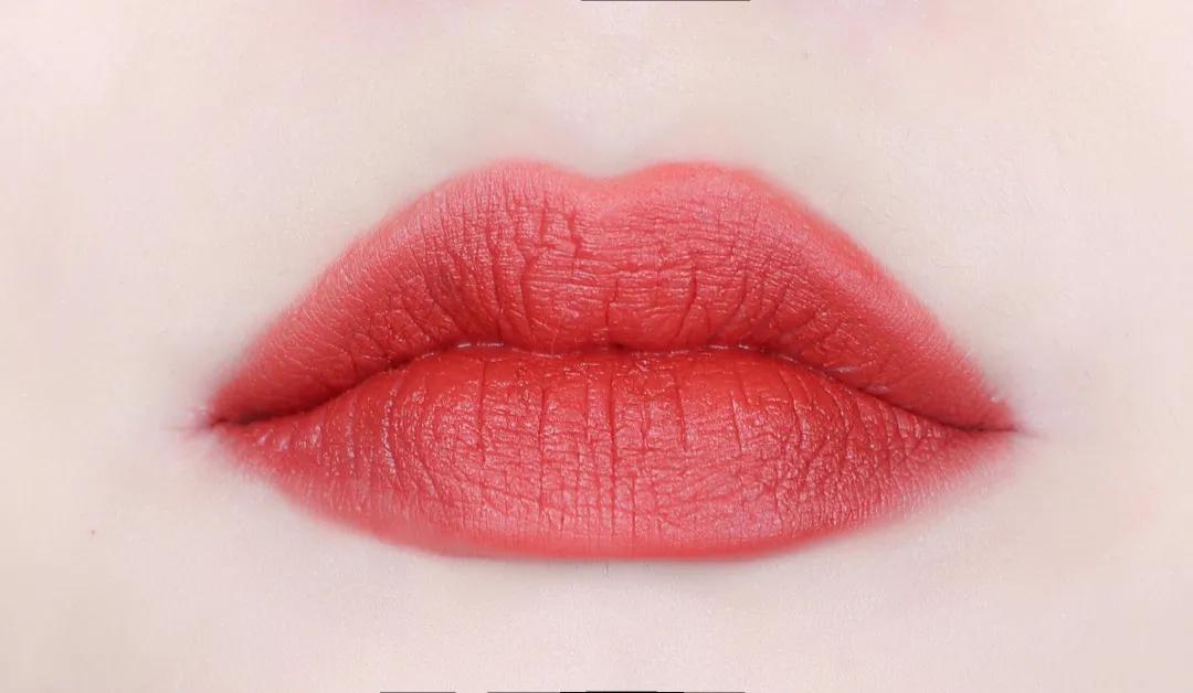 你的唇妆是什么,一分钟学会五种最热门唇妆