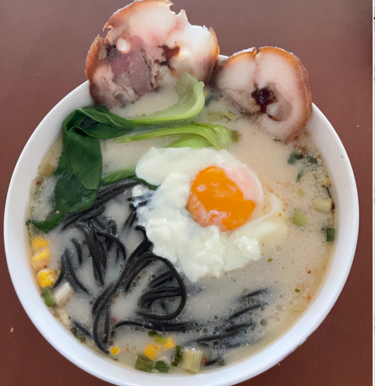 建议大家：逛超市碰到这5款方便面别犹豫，味道前所未有，很美味