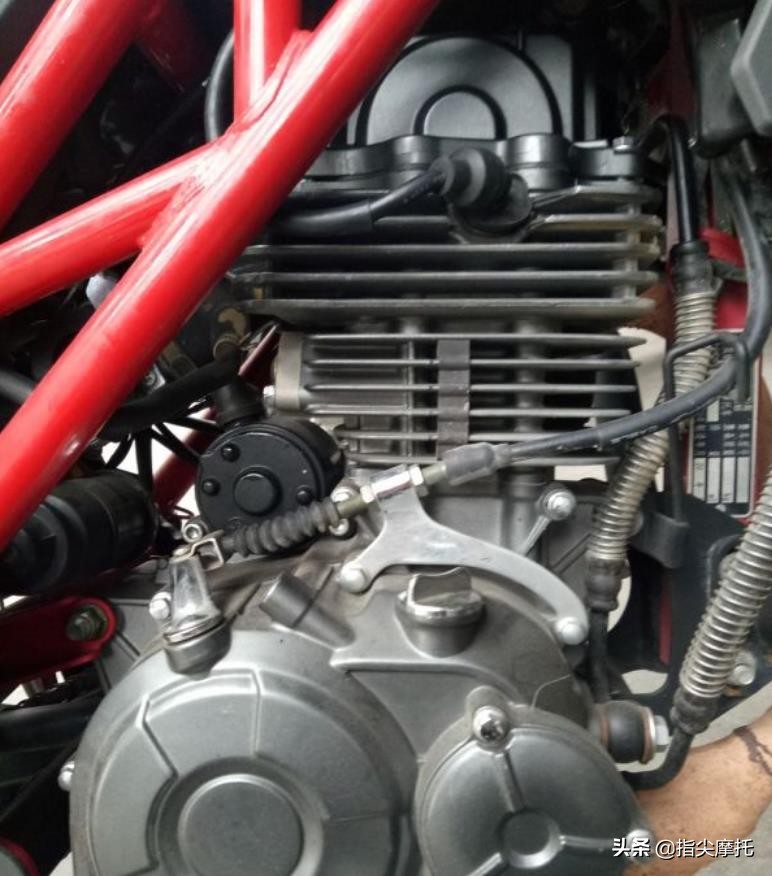 贝纳利小暴龙125使用说明书,贝纳利小暴龙125挂挡