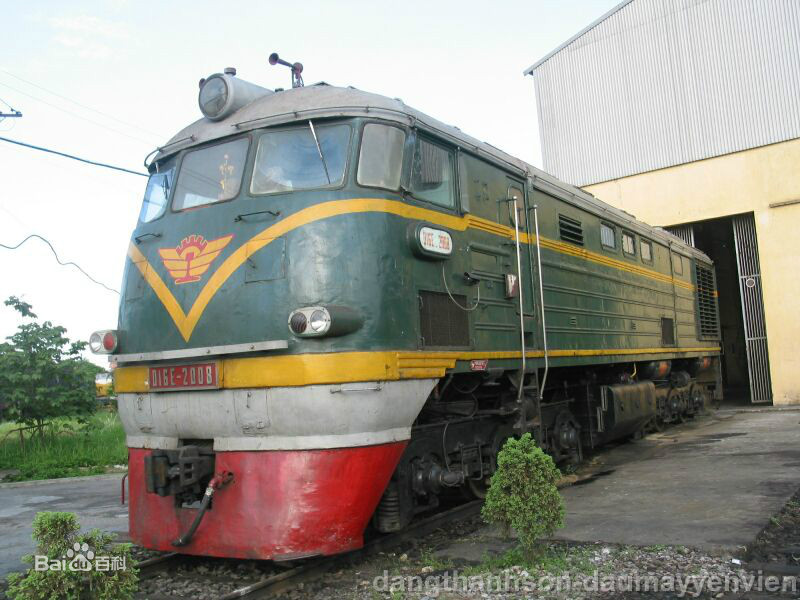 东风4型内燃机车进化史,中国东风内燃机车历史