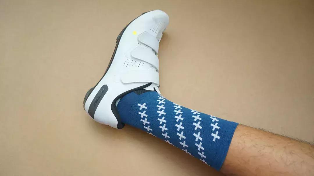 名不见经传的国货老品牌,dh夏季运动吸汗速干压缩骑行袜