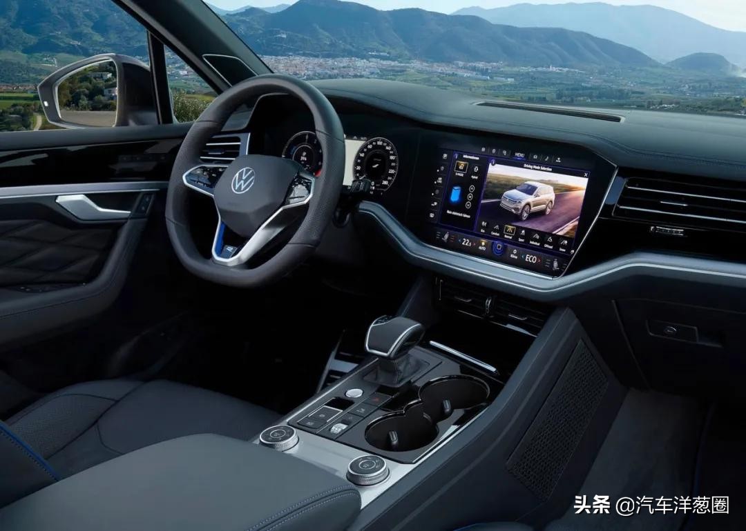 宝马换车标效果图,宝马换标黑logo