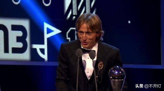 莫德里奇精彩足球瞬间,16岁足球老将与小将莫德里奇