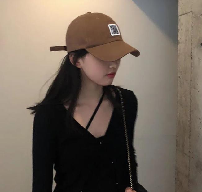 秋天帽子脸小头小,秋天帽子显脸小