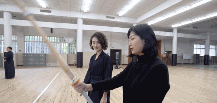 穿着“一袋大米”的剑道，千元购到奢侈品，这是真的么？