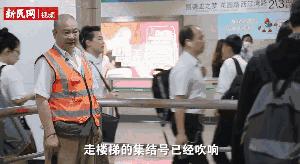 服务员阿姨高手在民间,高手在民间阿姨忘情冷雨夜