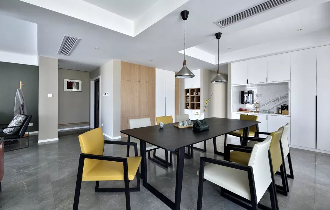 秦皇岛轻奢现代风格,秦皇岛城市人家170平米轻奢装修