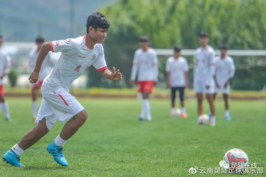 国青球员酗酒彻夜未归,国青球员长期沉迷酒精混迹夜店