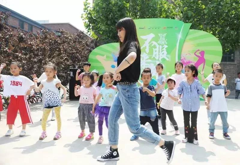 “511”晒腰节！街舞“腰精”battle战，半小时收好瘦腰秘诀！